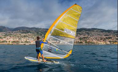 windsurf